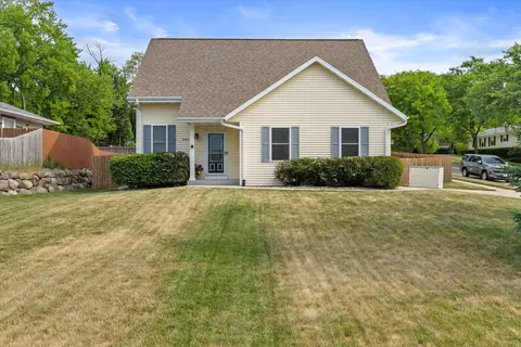2400 Summit, Waukesha, WI 53188