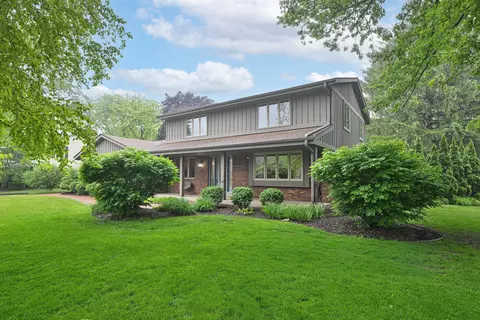 1 Cherrywood, Wind Point, WI 53402