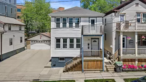 928 E Land #A, Milwaukee, WI 53202