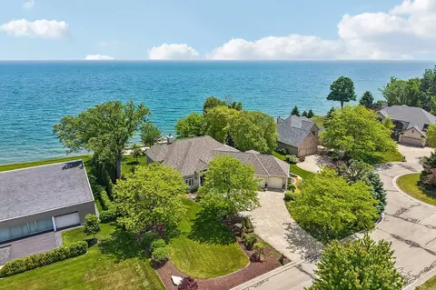 4731 Woodlake, Mount Pleasant, WI 53403