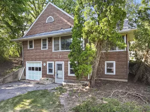2810 Fischer, Burlington, WI 53105