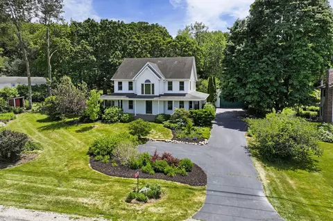 553 W Twin Lks, Bloomfield, WI 53128