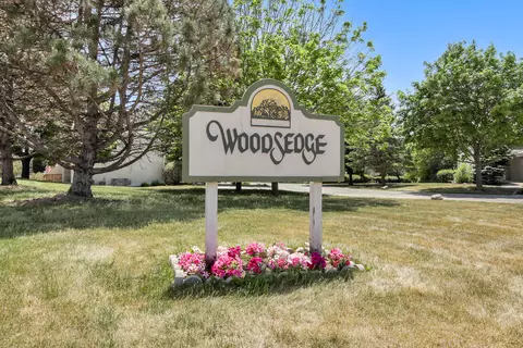 2101 E Broadway #D, Waukesha, WI 53186