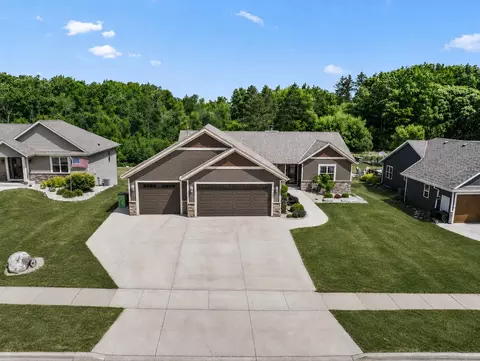 220 Silver Fox, Kewaskum, WI 53040