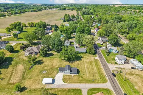 n6275 East Neda Road, Hubbard, WI 53035
