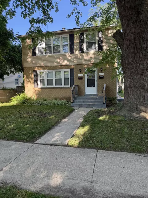 5912-5914 N 70th, Milwaukee, WI 53218