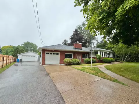 318 E Water, Watertown, WI 53094