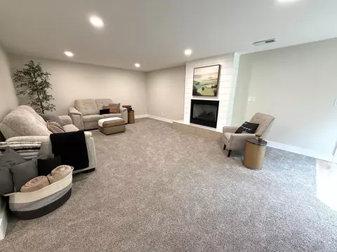 Living - 189 Mcintosh, La Crescent, MN 55947 photo 1 of 1