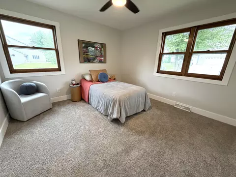 Bedroom - 189 Mcintosh, La Crescent, MN 55947 photo 2 of 4