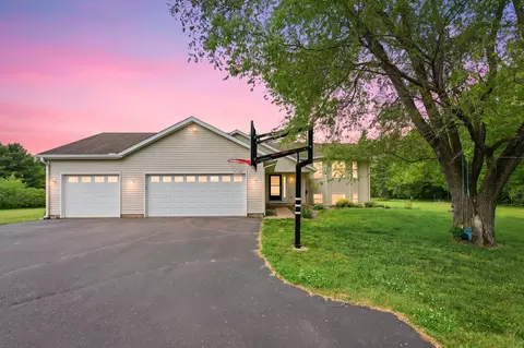 s6090 Deer Park Place, Brunswick, WI 54701