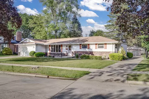 7833 5th, Kenosha, WI 53143