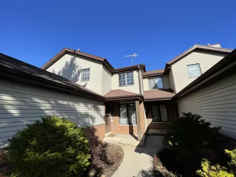 8105 S Legend, Franklin, WI 53132