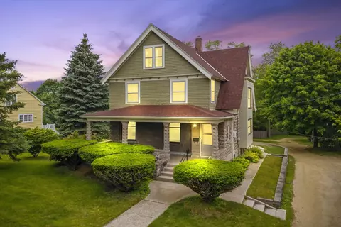 924 W Grand, Port Washington, WI 53074