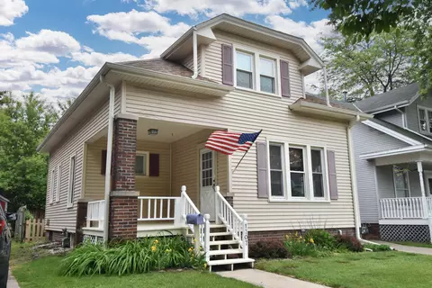 1707 Carlisle, Racine, WI 53404