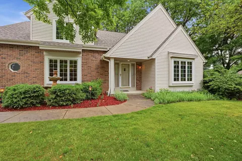 4100 S 119th, Greenfield, WI 53228