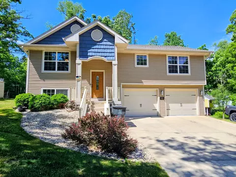 w3828 Cypress Drive, Geneva, WI 53147