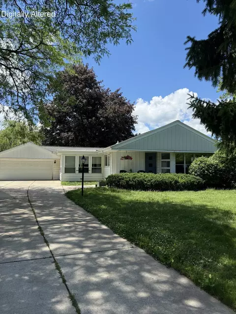 2945 Cottonwood, Brookfield, WI 53005