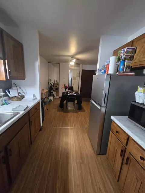 7721 N 60th #102, Milwaukee, WI 53223