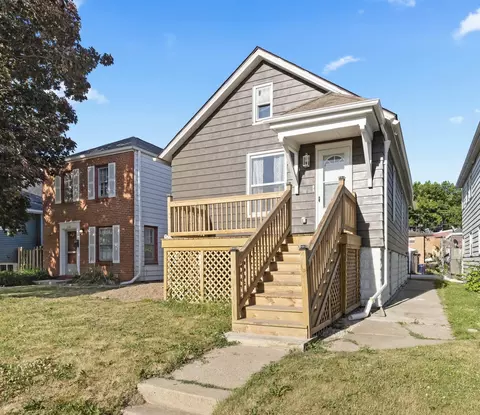 2172 S 76th, West Allis, WI 53219