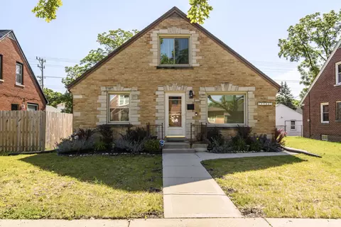 5122 N 65th, Milwaukee, WI 53218