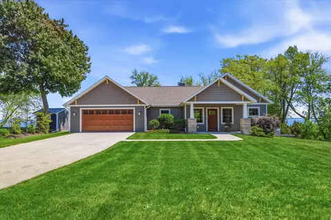 2727 Highland, Sheboygan, WI 53083