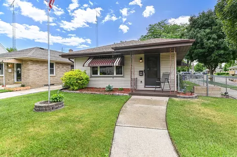 2223 Hayes, Racine, WI 53405