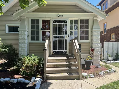 2712 N 50th, Milwaukee, WI 53210