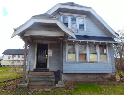 3534 N 24, Milwaukee, WI 53206