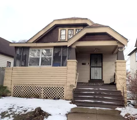 3711 N Dr William Finlayson, Milwaukee, WI 53212
