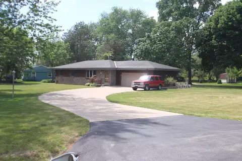 n48w19068 Joetta, Menomonee Falls, WI 53051