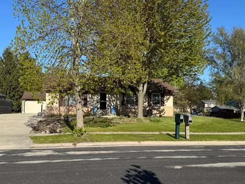 224 Judge, Saukville, WI 53080