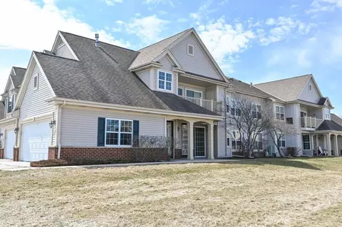 w206n16706 Blackberry, Jackson, WI 53037