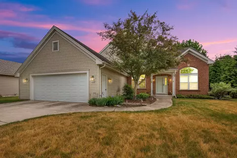 2905 Tanglewood, Waukesha, WI 53189
