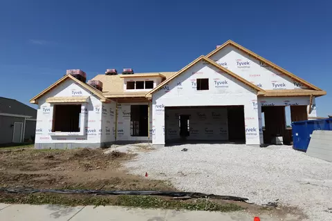 1400 Periwinkle, Oconomowoc, WI 53066