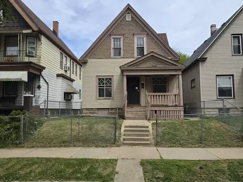 2836 N 25th, Milwaukee, WI 53206