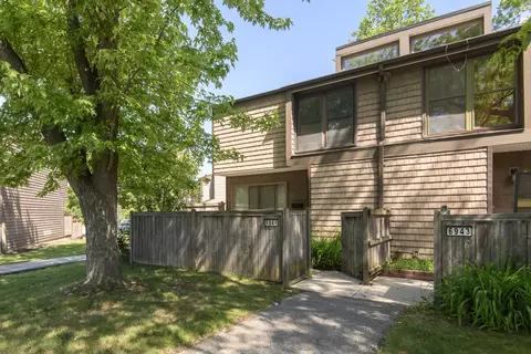 6941 W Glenbrook #3, Milwaukee, WI 53223