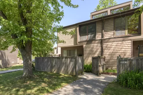 6941 W Glenbrook #3, Milwaukee, WI 53223
