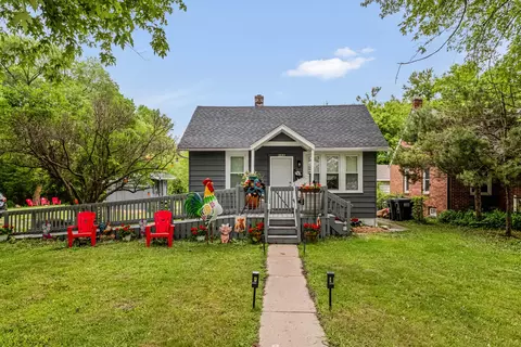 4406 S Nicholson, Saint Francis, WI 53235