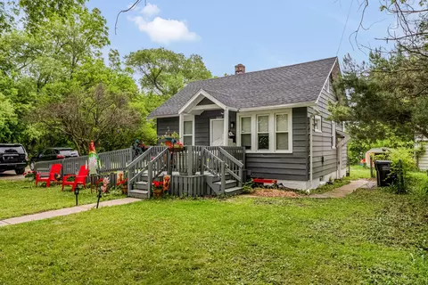 4406 S Nicholson, Saint Francis, WI 53235