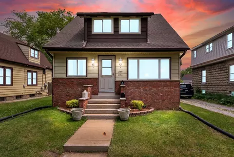 2154 S 69th, West Allis, WI 53219