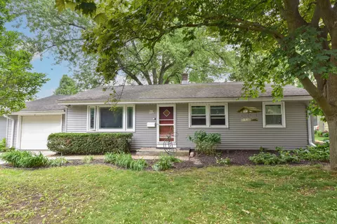 w170n9340 Woodlawn, Menomonee Falls, WI 53051