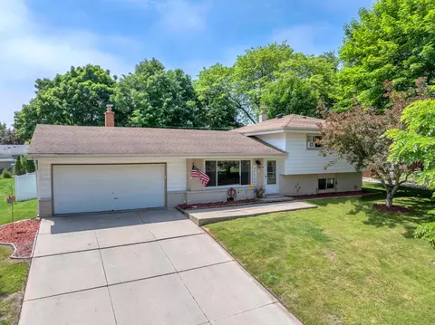 215 E Beutel, Port Washington, WI 53074