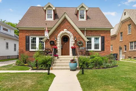 308 S 9th, West Bend, WI 53095