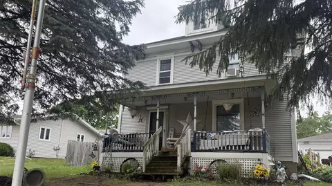 222 W Beloit, Darien, WI 53114