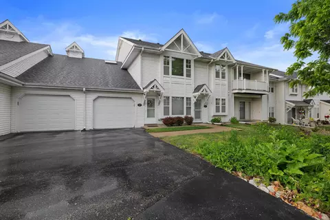 3120 Wood #13F, Mount Pleasant, WI 53406
