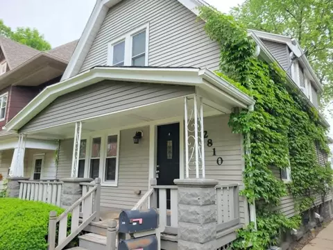 2810 S Lenox, Milwaukee, WI 53207