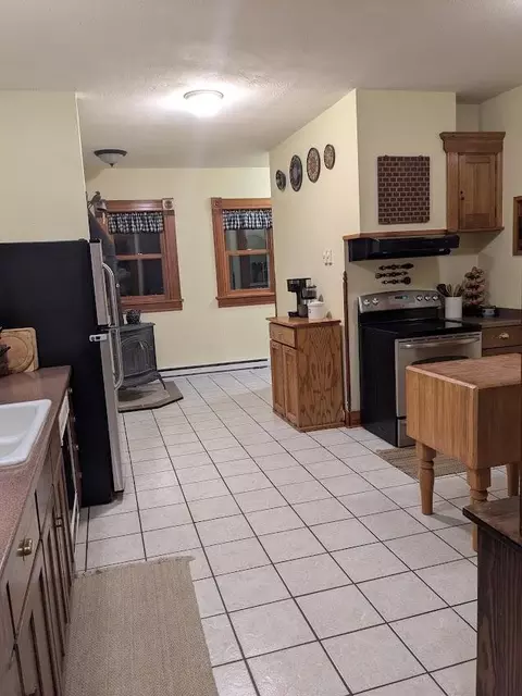 Kitchen - Undisclosed, Waterloo, WI 53594 photo 2 of 2