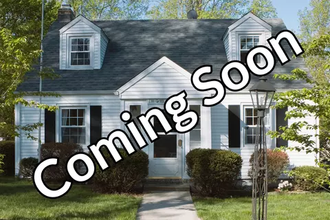 1435 E Fairy Chasm, Bayside, WI 53217