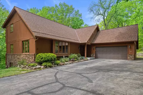 s87w28270 Lookout, Mukwonago, WI 53149