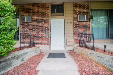 8751 W Oklahoma #B, Milwaukee, WI 53227